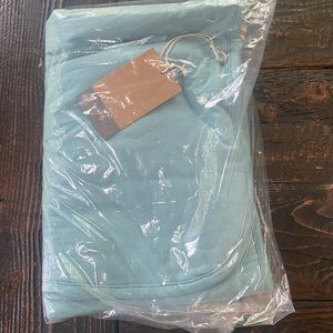 BNIB Kyte baby blanket in Seafoam